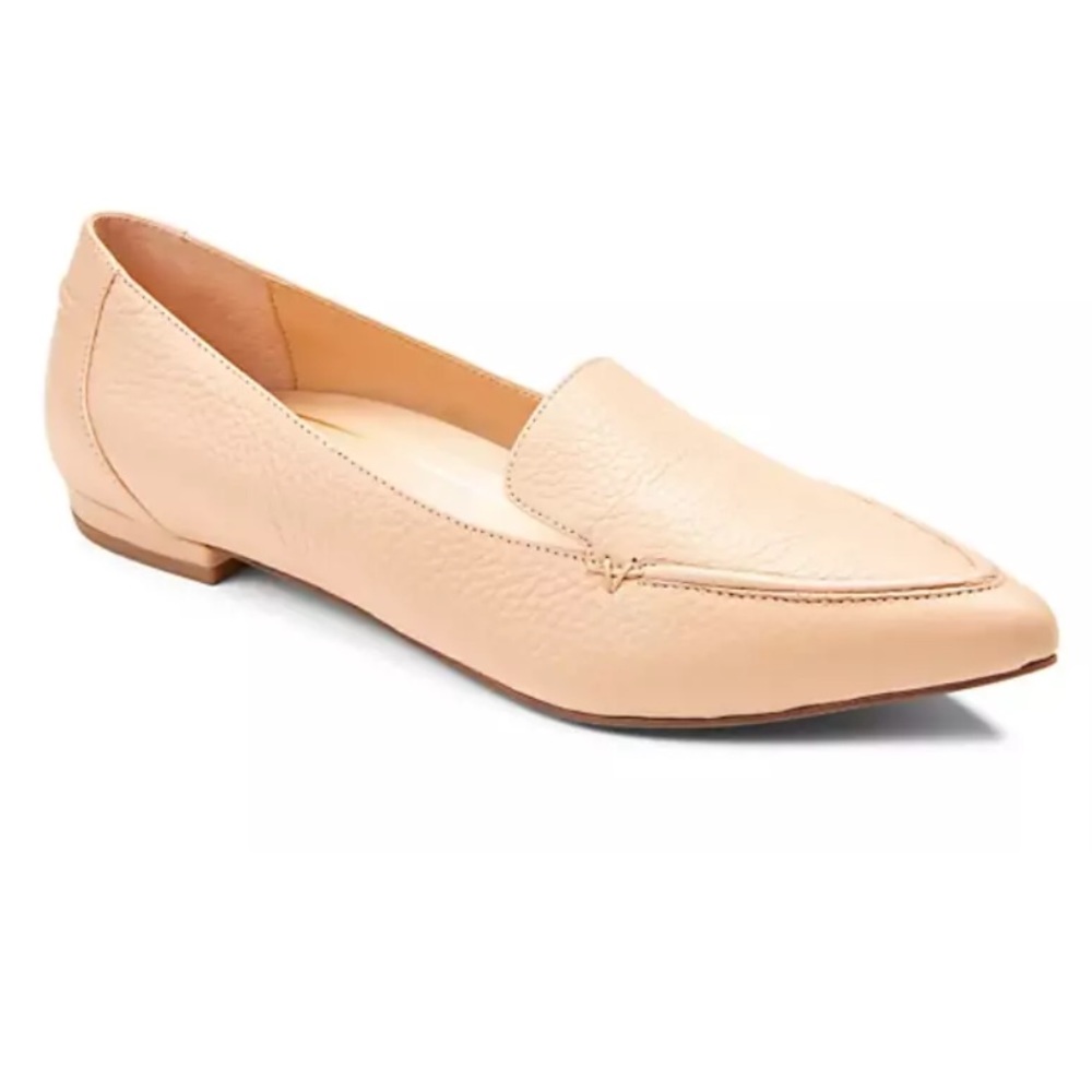 NWT Vionic Nude Noah Flats Size 8